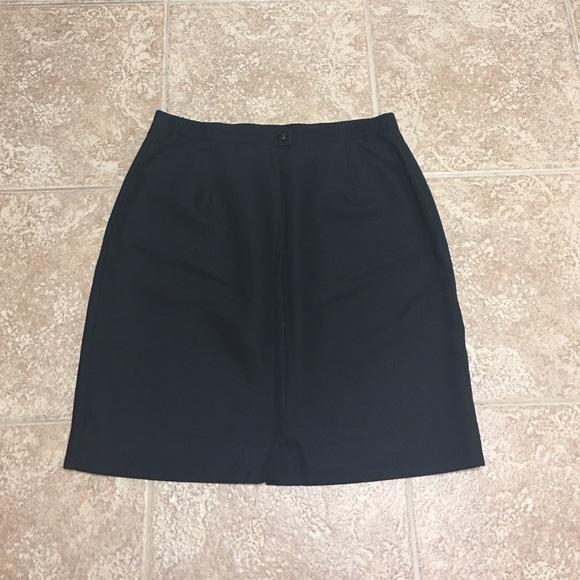 Woman's Work Skirt