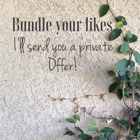 Cold Shoulder Striped Blouse - Picture 5 of 5