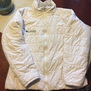 Columbia off white puffer size small