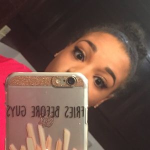 Meet your Posher, Khadijah