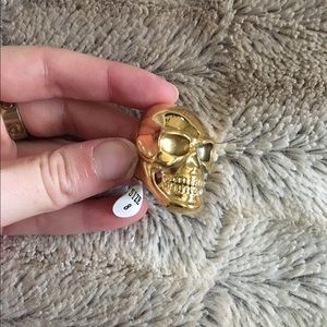 Gold skull ring