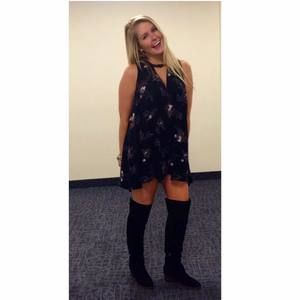 Meet your Posher, Lauren