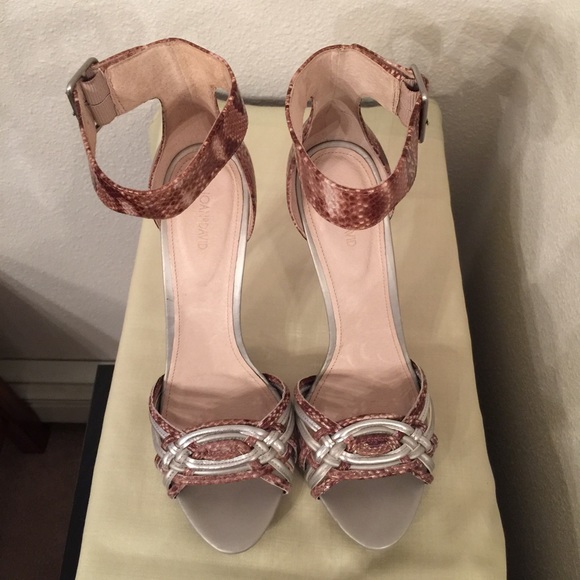 Joan & David shoes - Picture 6 of 8