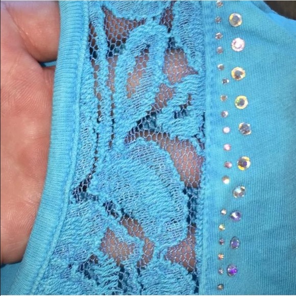 ❌SOLD❌Daytrip blue lace top - Picture 3 of 4
