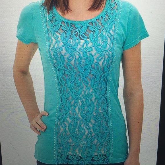 ❌SOLD❌Daytrip blue lace top - Picture 2 of 4