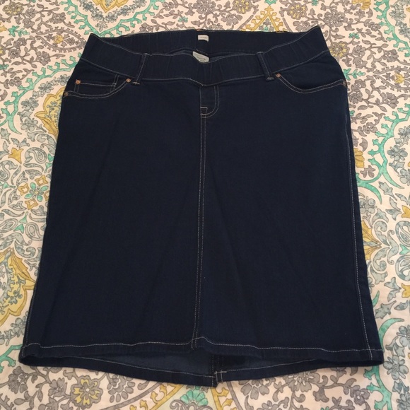 Old navy maternity denim stretch skirt - small