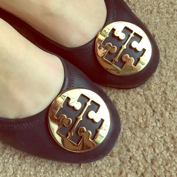 Tory Burch Reva Flats (Navy with Gold Emblem)