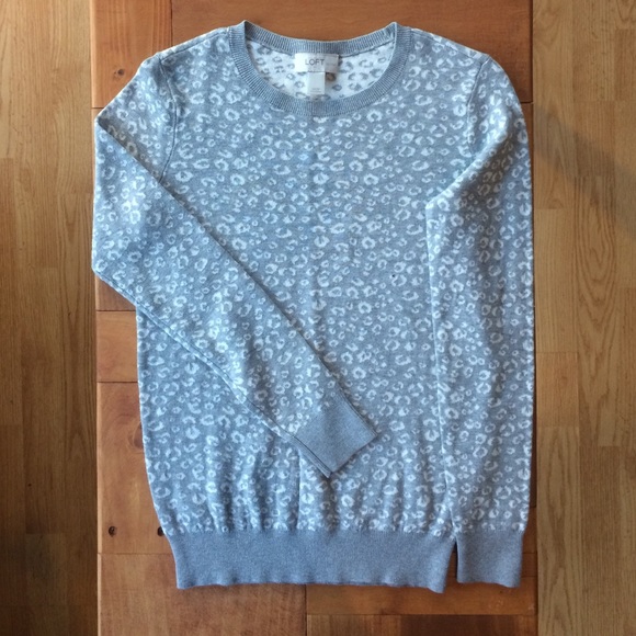 Ann Taylor LOFT Gray Crew Neck Sweater Size XXS