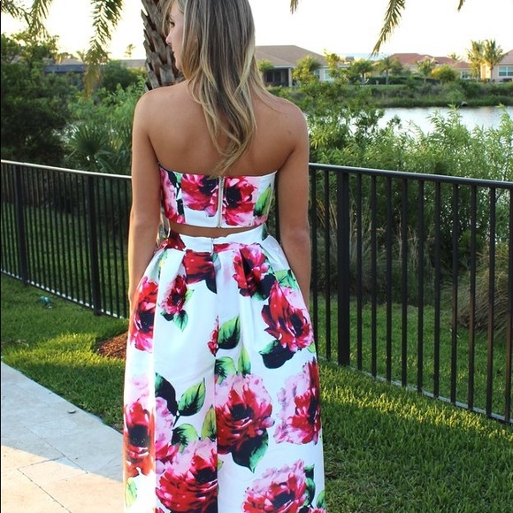 Two Piece Set - Picture 3 of 3