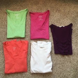 5 old navy T-shirts!