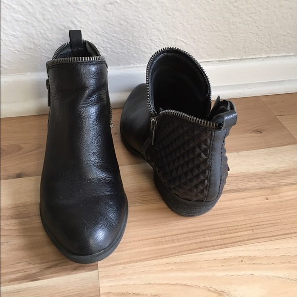 Lucky Brand booties - Picture 2 of 3