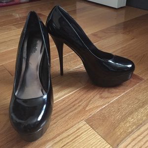 Charlotte russe size 9 round toe pump Charlotte russe size 9 round toe pump