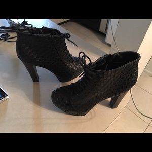 Heel boots Wet Seal🖤 Never Woren