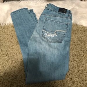 American eagle holey jeans size 6