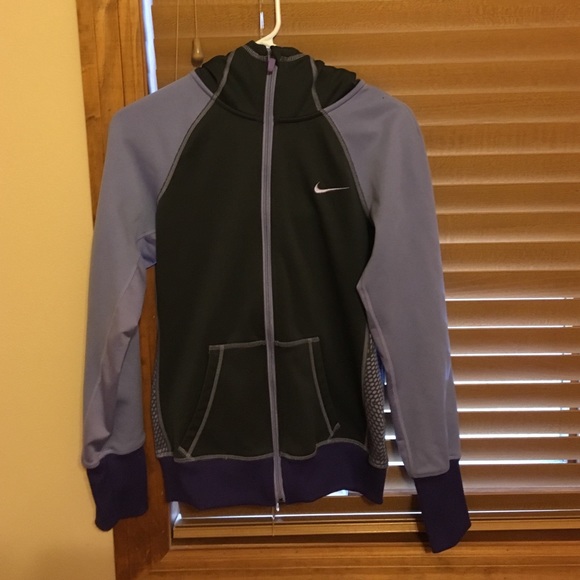Nike therma-fit zip up hoodie