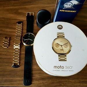 Moto 360 Smartwatch w/ Accessories