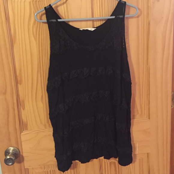 Old navy layered lace tank