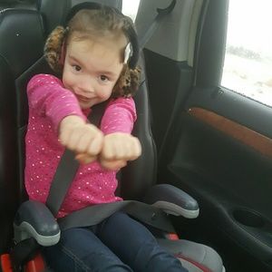 Meet your Posher, Holly