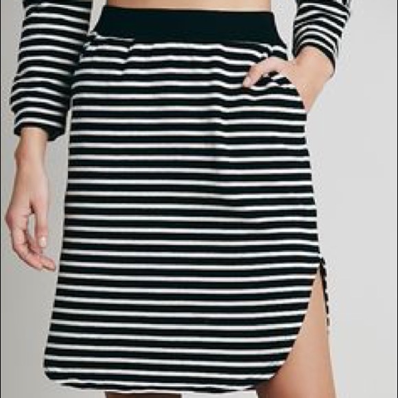 Free People beach moonbeams set skirt and Tshirt - Picture 4 of 4