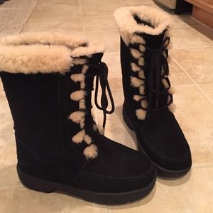 Bearpaw girls' boots size 3