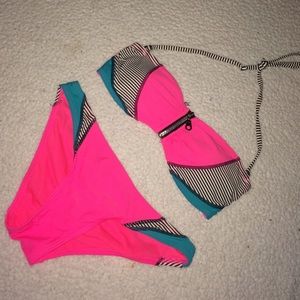 ☀️PAC SUN ZIPPER SWIMSUIT BANDEAU BIKINI🏝
