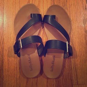 Black Strap Kelly&Katie Sandals Size 7