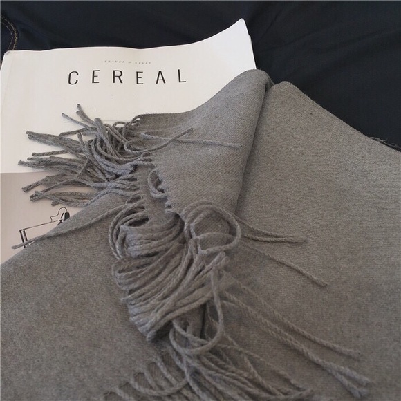 Cashmere long scarf - Picture 2 of 4