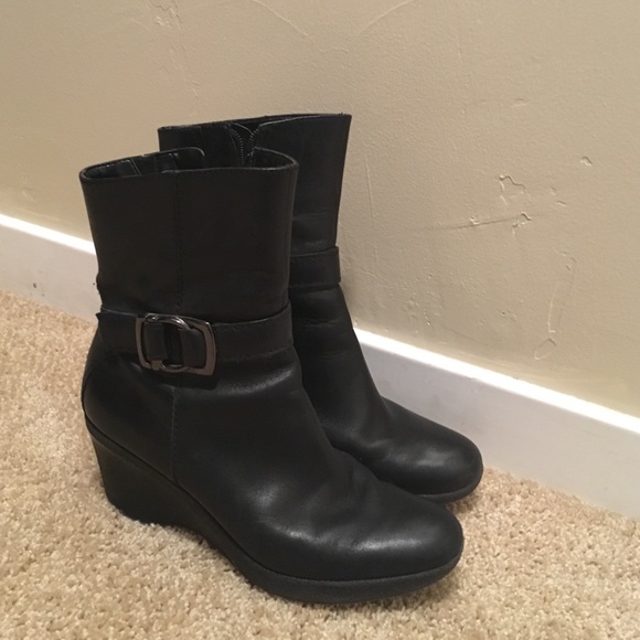 Marc Fisher black leather booties