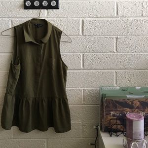 Olive green, sleeveless AE top.