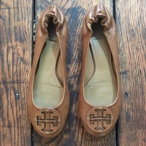 Tory Burch tan Reva flats