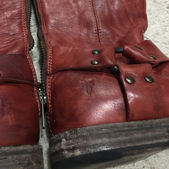 Boots - Picture 3 of 3