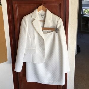 ***MUST SELL BY 1/13/17 CLOSING SHOP***