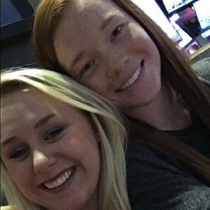 Meet your Posher, Mallory