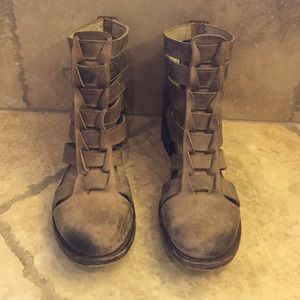 Freebird by Steven sz 9 strappy shoes