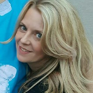 Meet your Posher, Lory