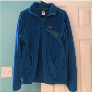 Women's blue Patagonia pullover