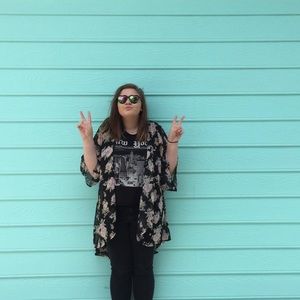 Meet your Posher, Cassity