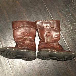 Sz 8 Brown Boots