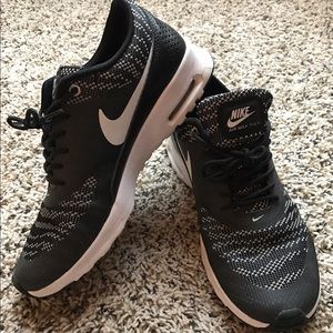 Nike Air Max Thea