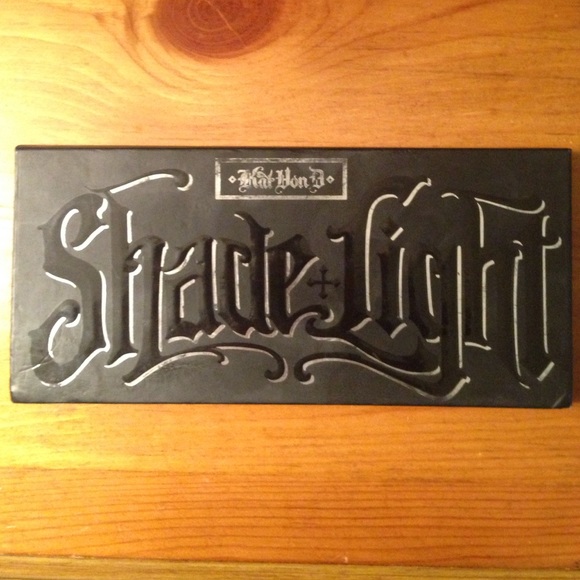 Kat Von D Shade & Light Contour Palette