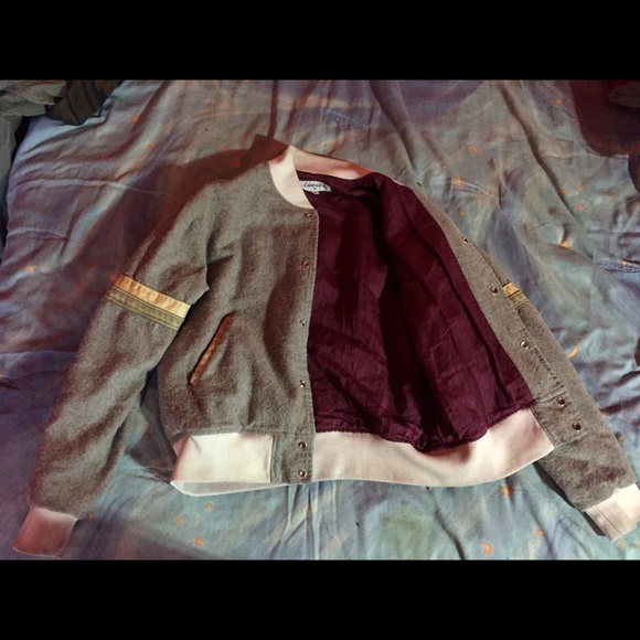 GRAY LEISURE LIFE NYC BOMBER JACKET - Picture 2 of 3