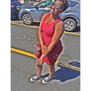 Meet your Posher, Sade