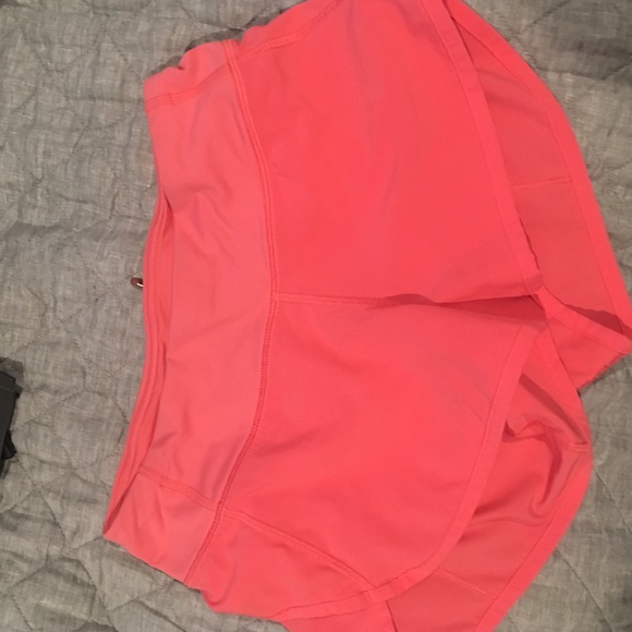Lulu lemon speed short