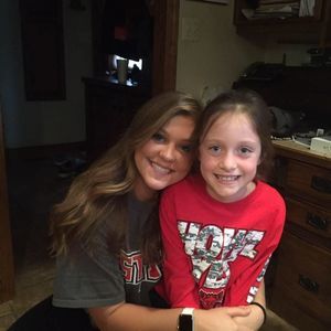 Meet your Posher, Lara