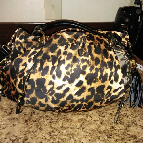 Vince Camuto bag