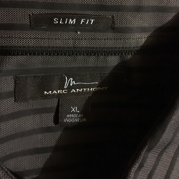 Men's Dress shrit - Picture 2 of 3