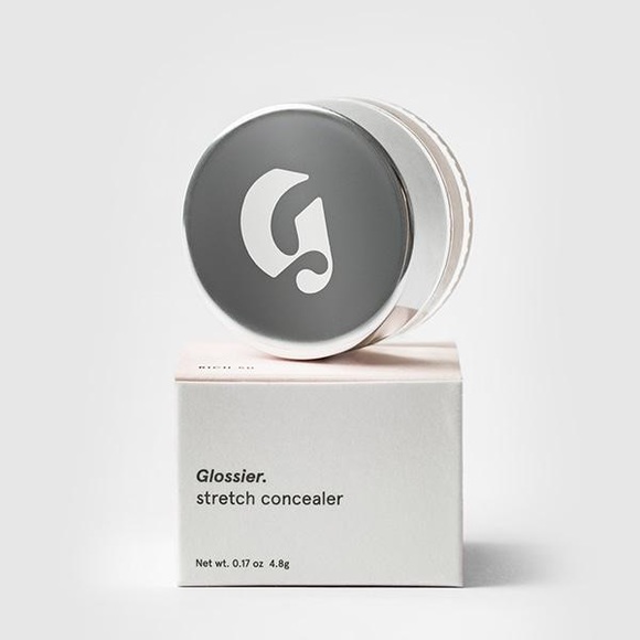 ⭐️ Glossier Stretch Concealer Light 10