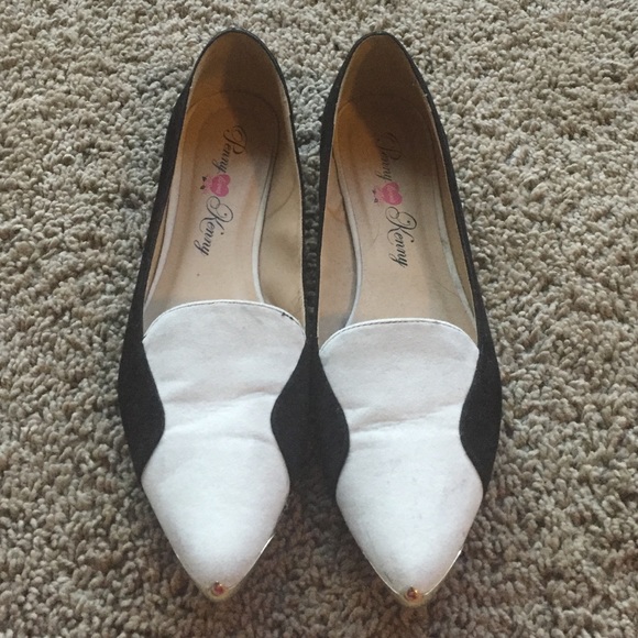 Penny loves Kenny Pointy toe flats