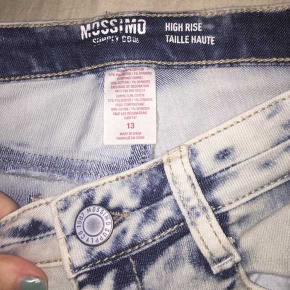 Mossimo Jean Shorts - Picture 3 of 7