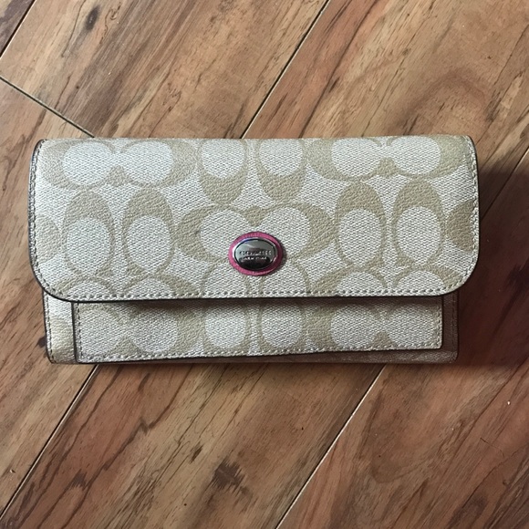 Coach wallet